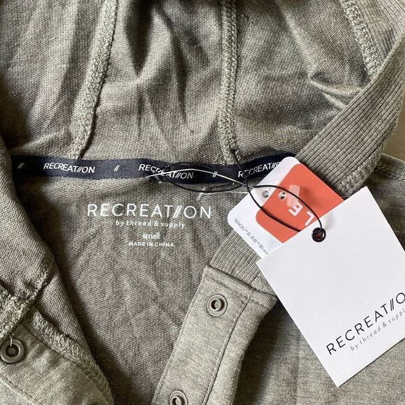 Thread &‎ Supply Gina Hoodie Sea Turtle S “NWT “ - Picture 5 of 6